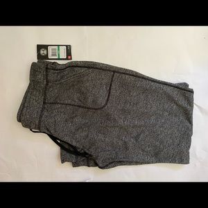 Under Amour, women’s L, grey NWT.